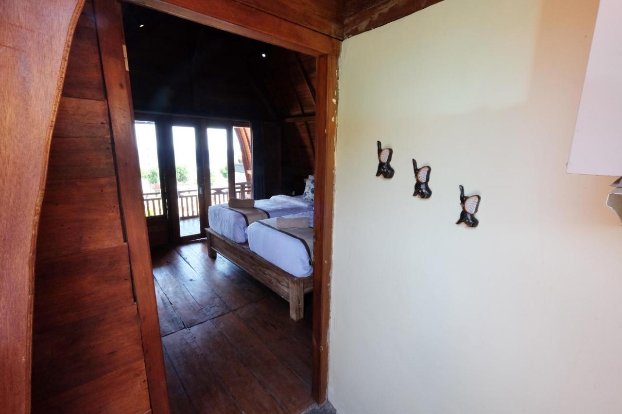 Adara Beach Huts Batununggul Exterior foto
