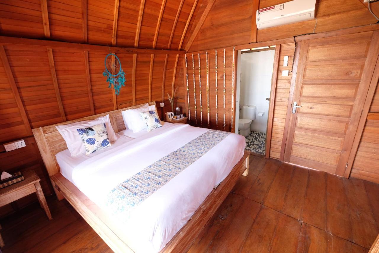Adara Beach Huts Batununggul Exterior foto
